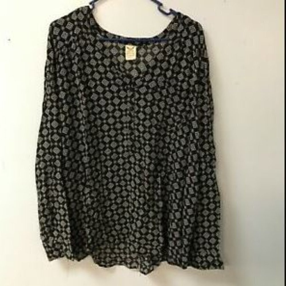 FADED Glory Black and White Sheer Blouse - Picture 2 of 2
